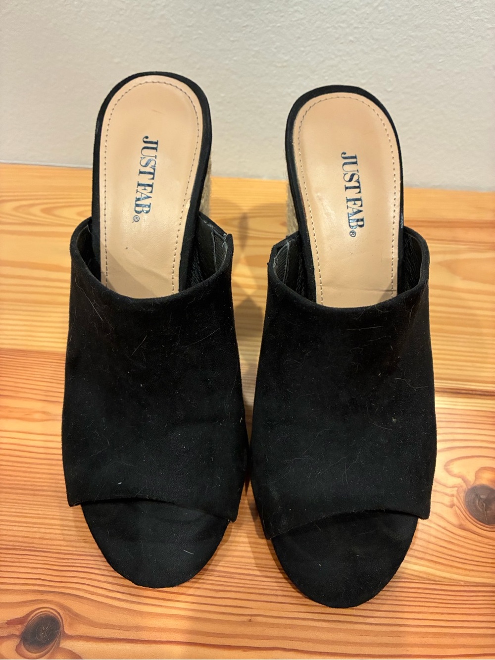 JustFab Black Open-Toe Mule Slides